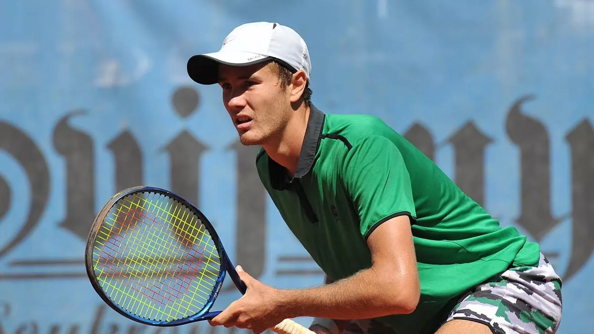 Сачко програв «нейтральному» росіянину: український тенісист двічі втратив матчбол та покинув Challenger Tour