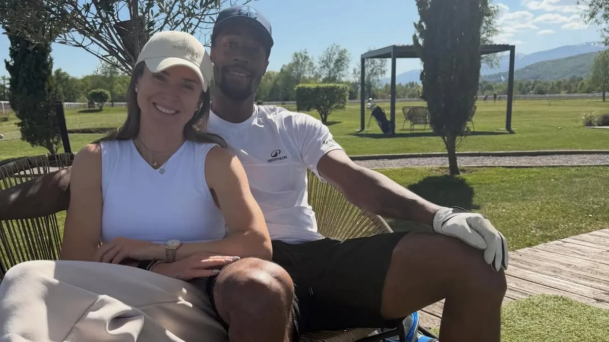 «Не впевнена, що фото було погоджене»: Світоліна з гумором відреагувала на сімейні кадри свого чоловіка