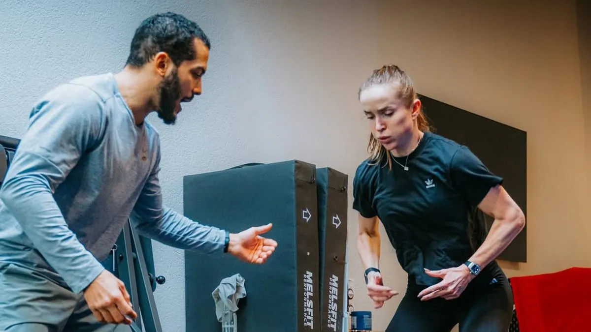 «Святковий настрій і трохи грипу»: Світоліна показала підбірку фото і розповіла про хворобу