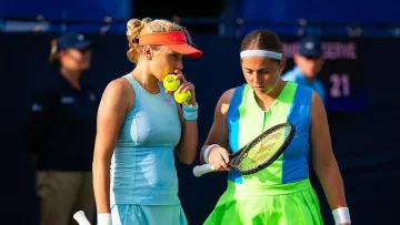 Сестри Кіченок успішно стартували на турнірах WTA: українки перемогли «нейтральних» тенісисток