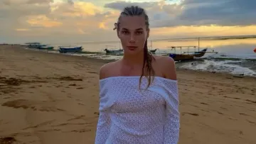 «Завжди мріяла про...»: Ястремська розповіла про особливе місце і показала запальні фото з пляжу