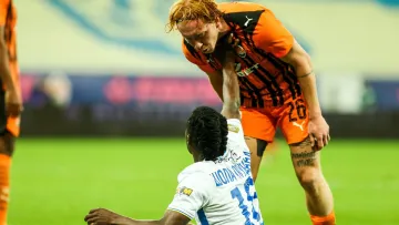 «Залізобетонний пенальті і червона картка»: Леоненко назвав момент, у якому Динамо засудили у матчі з Шахтарем