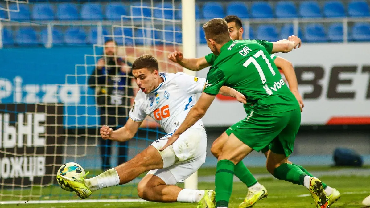 «Пономаренко просто не впорався з емоціями»: Призетко розібрав скандальний матч Динамо – Карпати