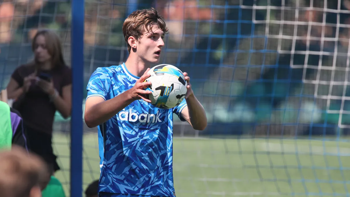 Динамо офіційно залишилося без нападника-гіганта: форвард продовжить кар’єру у відомому клубі УПЛ