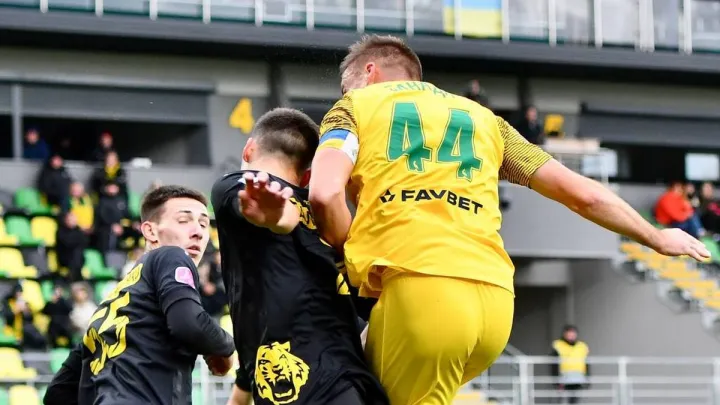 Лівий Берег і Чернігів зіграли внічию в перенесеному матчі: як виглядає оновлена турнірна таблиця Першої ліги