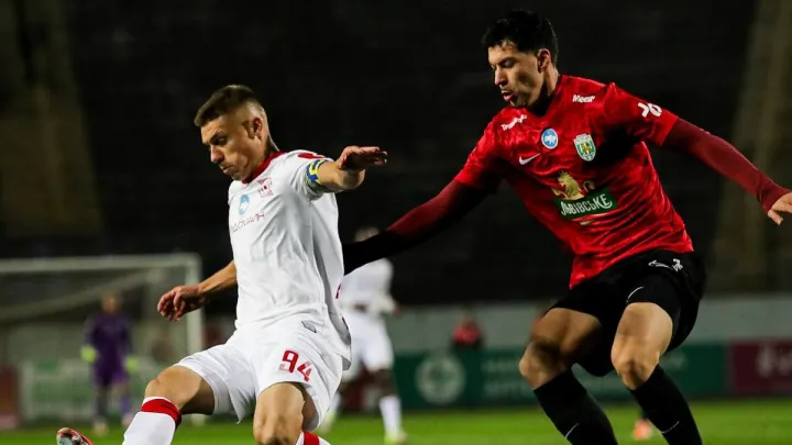 Карпати у більшості зіграли проти Кривбасу: як виглядає турнірна таблиця УПЛ після матчів суботи