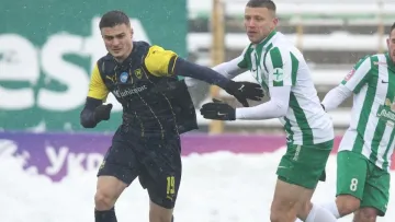 Карпати і Металіст 1925 провели матч у засніженому Львові: переможний дубль забив ексфутболіст Динамо