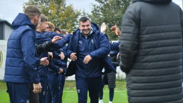«Не Ротань»: Дулуб і Федорчук розійшлися у виборі найкращого тренера місяця в УПЛ