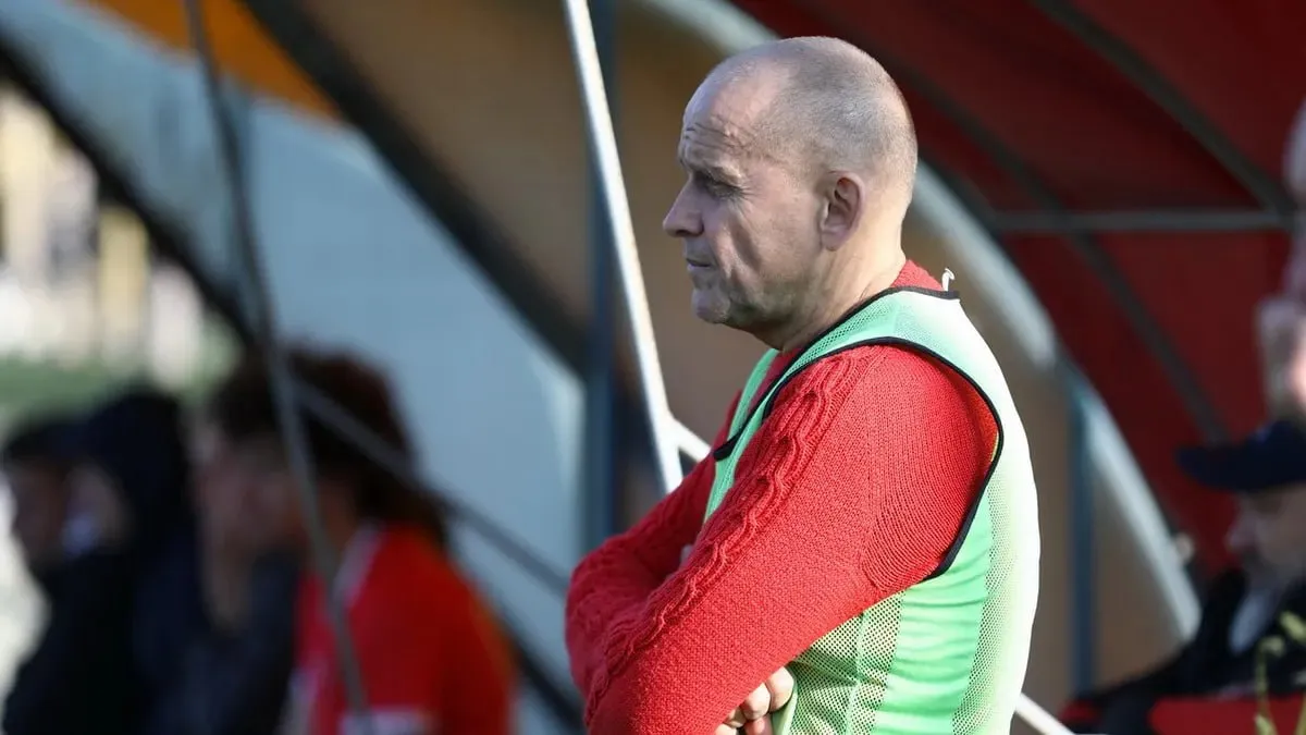 «А чому я маю не грати?»: найстарший професійний футболіст України продовжить оновлювати рекорд у 60 років