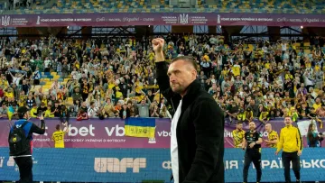 Чорний залишив посаду головного тренера ФК Чернігів, але не пішов з клубу: ситуацію пояснив гендиректор Синиця
