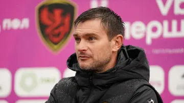 Клуб Першої ліги може звільнити головного тренера через бунт гравців: чому футболісти налаштовані проти свого коуча