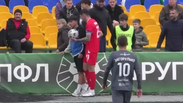 «Ніякої агресії там не було»: Нємчанінов прокоментував скандальну сутичку з болбоєм у матчі Другої ліги