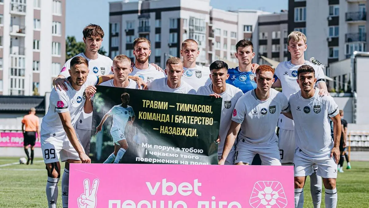 «Заборонені алкоголь, цигарки. Немає матюків»: розкрито всю правду про християнський клуб Першої ліги України