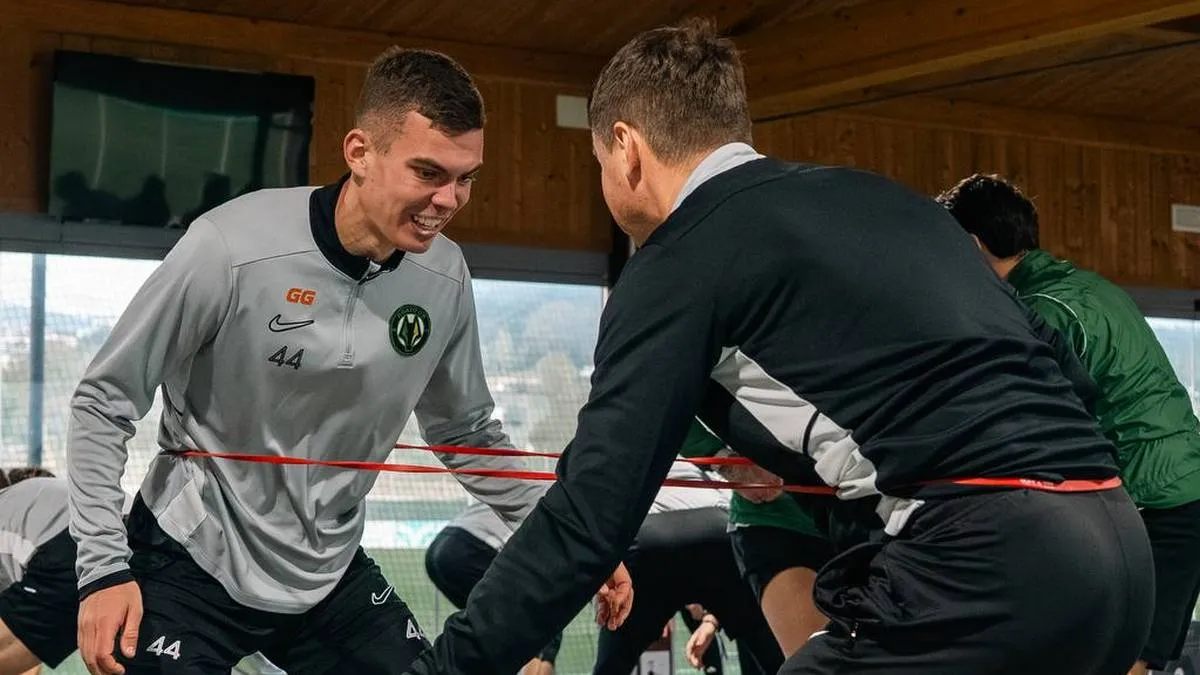 Забарному та Матвієнку приготуватися: захисник Полісся заявив про амбіції грати в збірній України Реброва