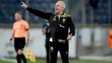 «Ще раз прийдеш у спідниці – не пущу на базу»: колишня реабілітологиня Локомотива Москва – про екстренера Руху