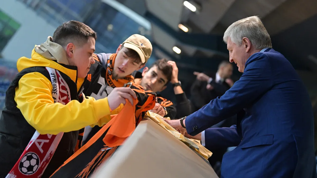 Шахтар на очах у Ахметова переміг АЗ Алкмар: відео голів першого чвертьфінального матчу Ліги конференцій