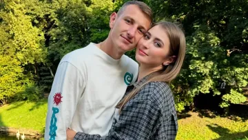 Дружина Різника зробила романтичний допис в інстаграмі: за що дівчина подякувала коханому