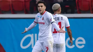 «Зіткнулися з прямим шантажем»: президент Вереса Надєїн розкрив скандальні деталі втечі Айдіна