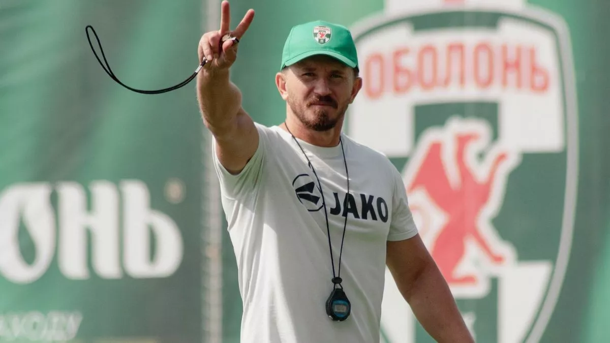 «Самі все бачили – грали в меншості проти чемпіона»: Іващенко незадоволений судівством у грі з Шахтарем