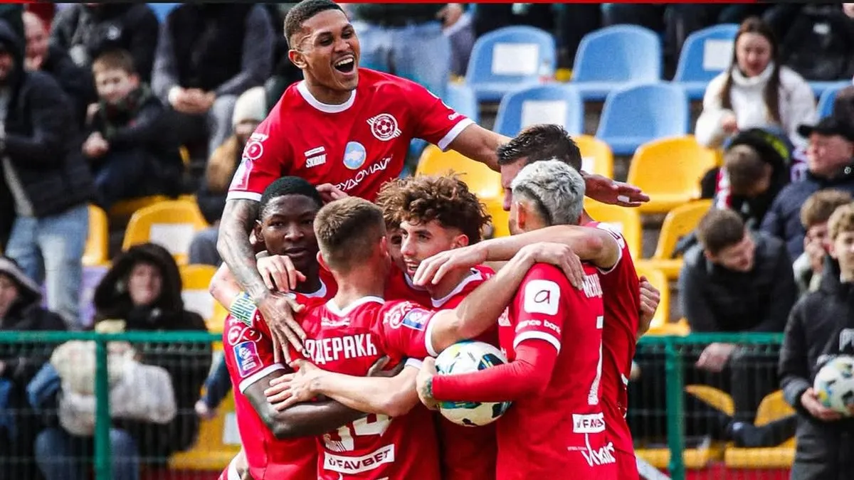 Кривбас переїхав Рух: підопічні Федика забили два голи у власні ворота та завершили матч вдесятьох