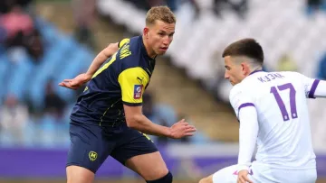 ЛНЗ відпускає Шахтар, а Металіст 1925 віддаляється від Динамо: матч у Черкасах не виявив переможця