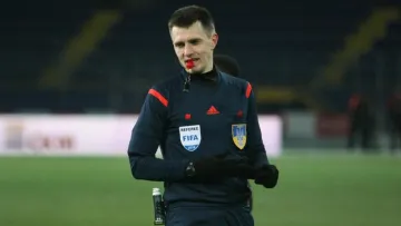 Скандал в УПЛ: Усик та Буткевич вимагають у Шевченка радикального покарання для арбітра матчу Динамо і Полісся