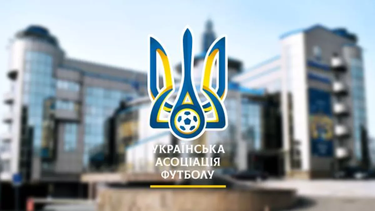 Скандал УАФ-Колліна: асоціація футболу відреагувала на звинувачення у підробці підпису італійця