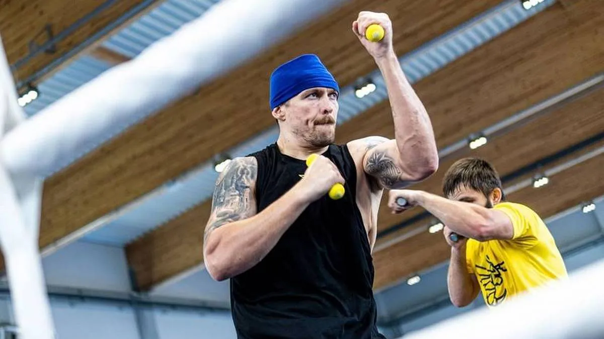 Усик зробив висновки після першого бою з Дюбуа: український чемпіон показав, над чим працює – відео