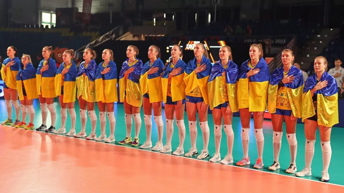 Не взяли жодного сету: жіноча збірна України з волейболу стартувала на Євроволей з розгрому від Сербії