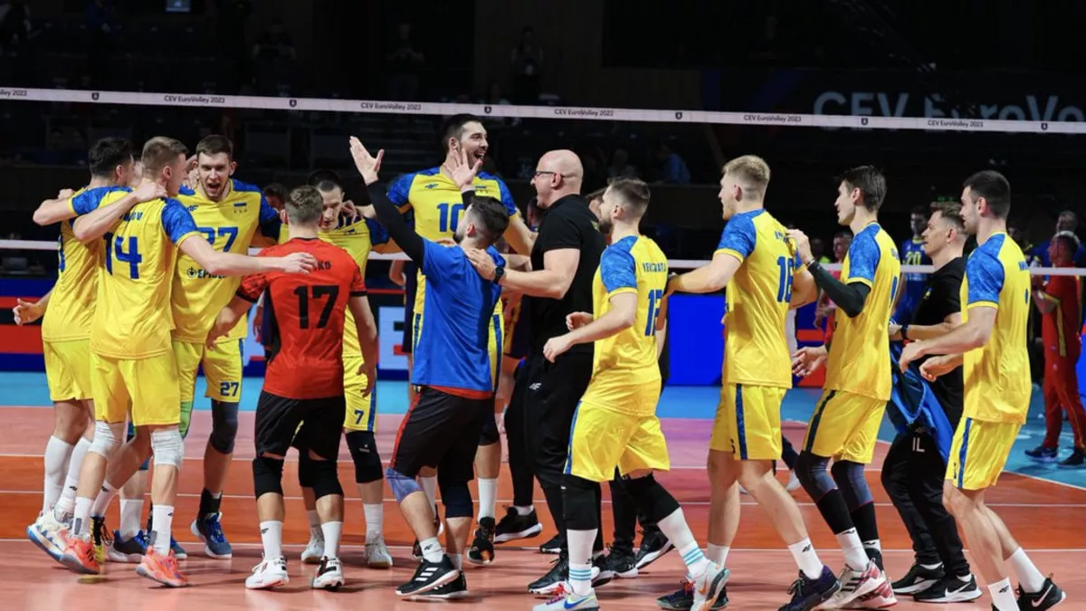 Українські волейболісти пробилися до чвертьфіналу чемпіонату Європи: Плотницький і компанія не залишили шансів португальцям