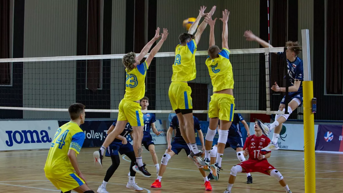 Збірна України стала срібним призером східноєвропейського чемпіонату: синьо-жовті не вийшли на Євро-2024